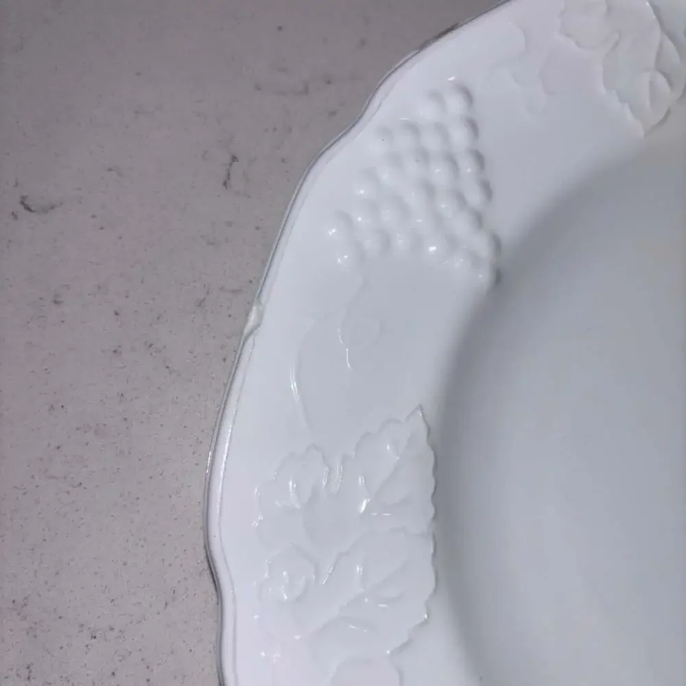 Vintage Indiana Glass Colony Harvest Grape White Milk Glass Dinner Plates (12)